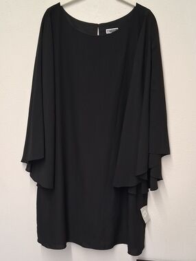 Chelsea28 Black Shift Dress with Clean Neckline